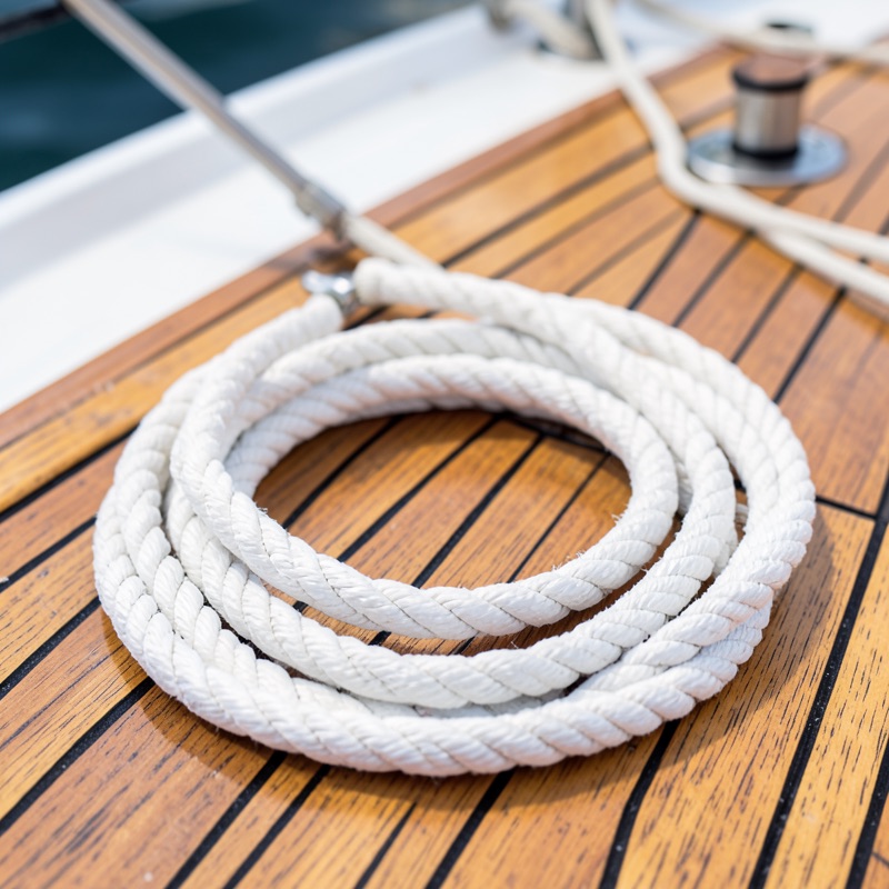 Coiled dock line in Puntarenas